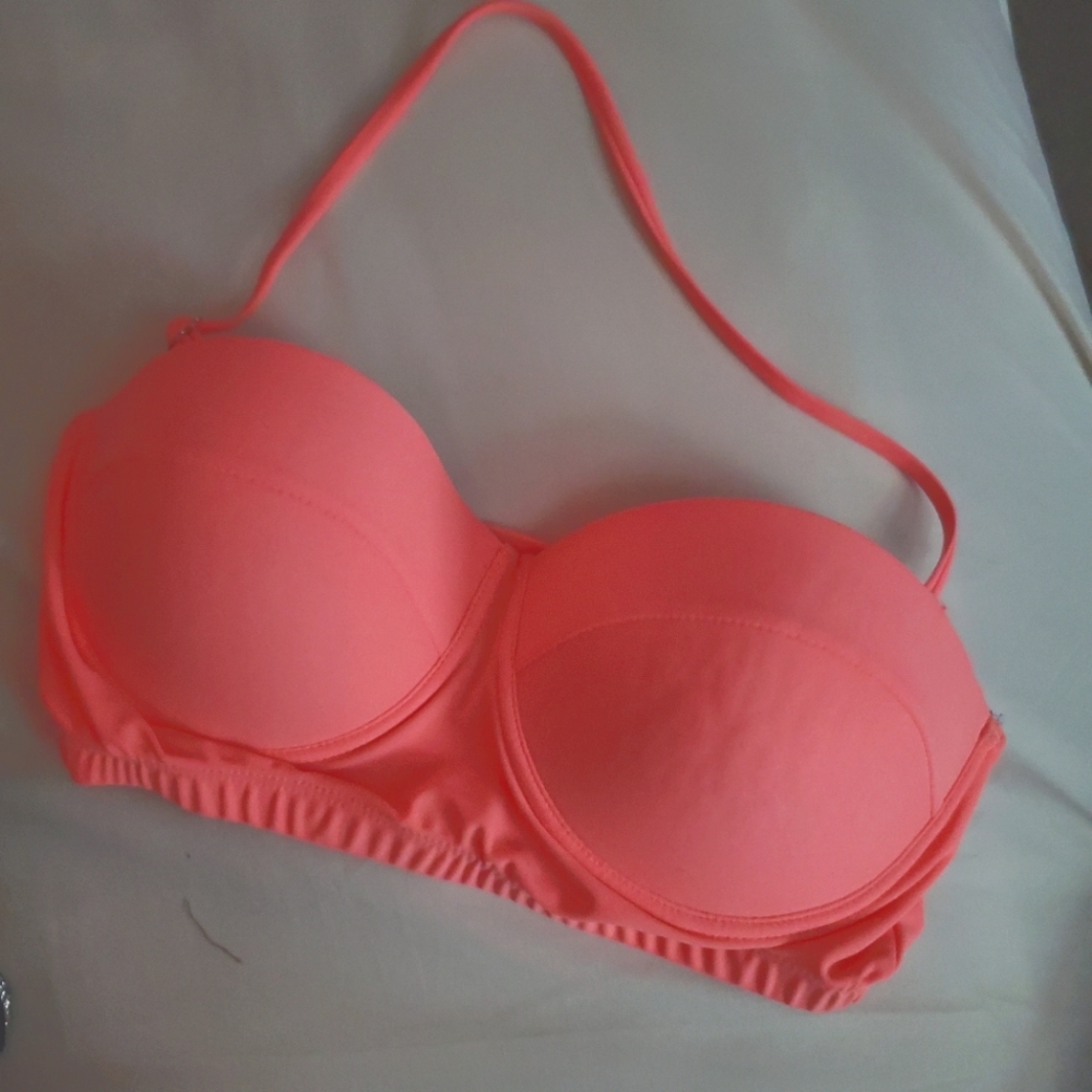 Bikini top for women